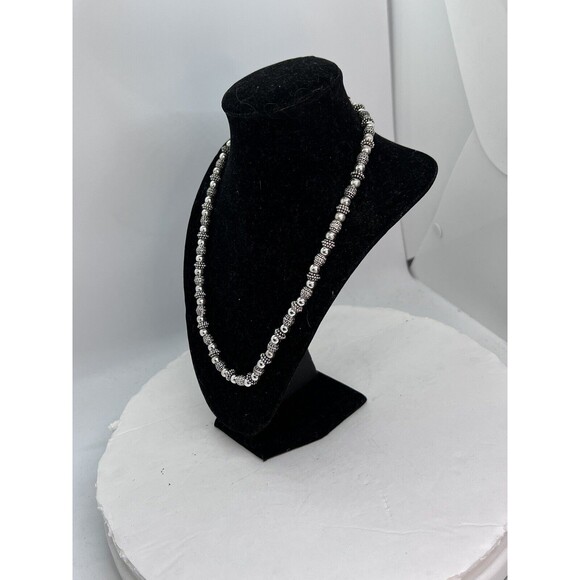 Vintage Napier Necklace Beaded Silver Tone Round Smooth & Bali Signed Heavy - Picture 4 of 7